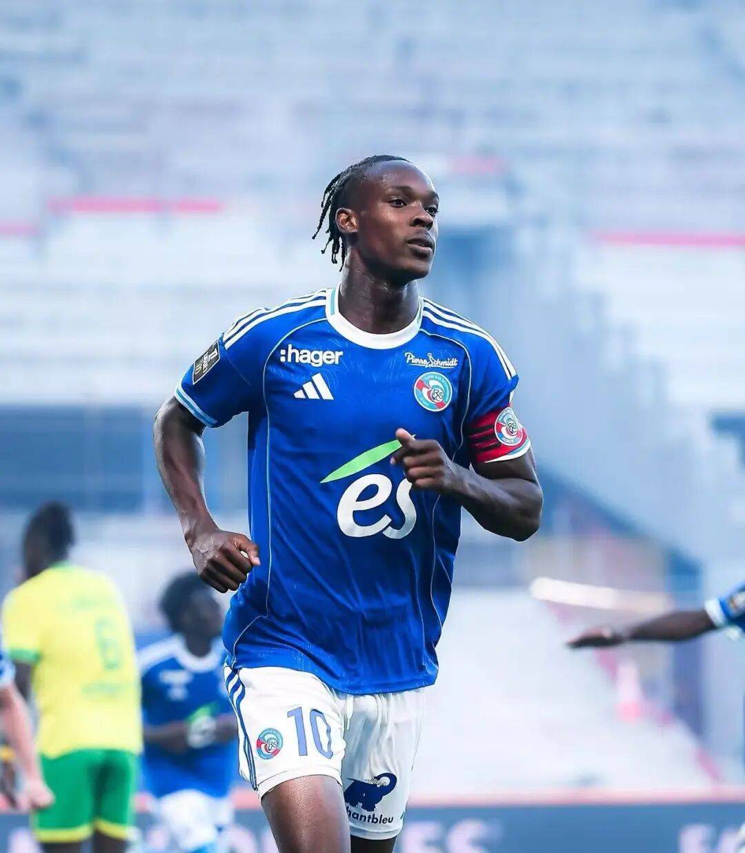 周五011 法甲斯特拉斯堡VS朗斯，最新数据，附带比分预测！